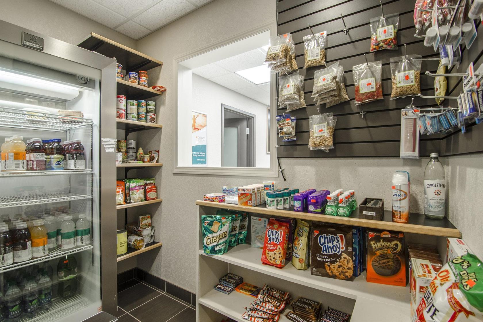 凯艺套房酒店 Estevan 外观 照片